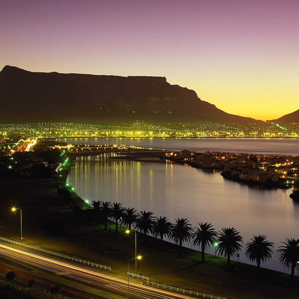 wallpapersden.com_cape-town-south-africa-night-lights_1680x1050